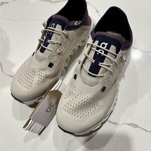 On Running Women’s Athletic Shoes Cloud 5 Coast